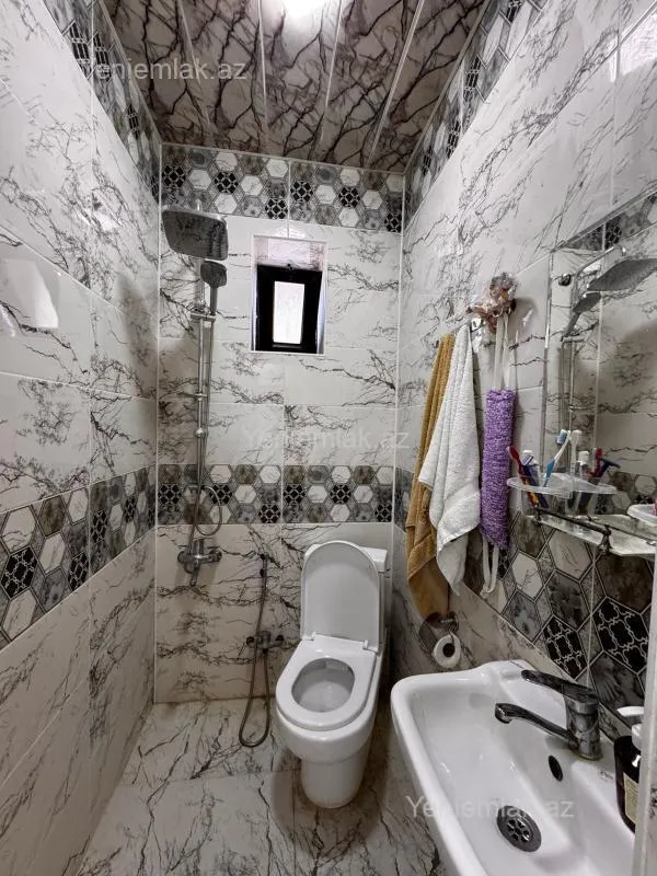 Satılır 4 otaqlı həyət evi 150 m²