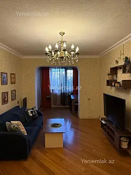 Satılır 3 otaqlı köhnə tikili 75 m²