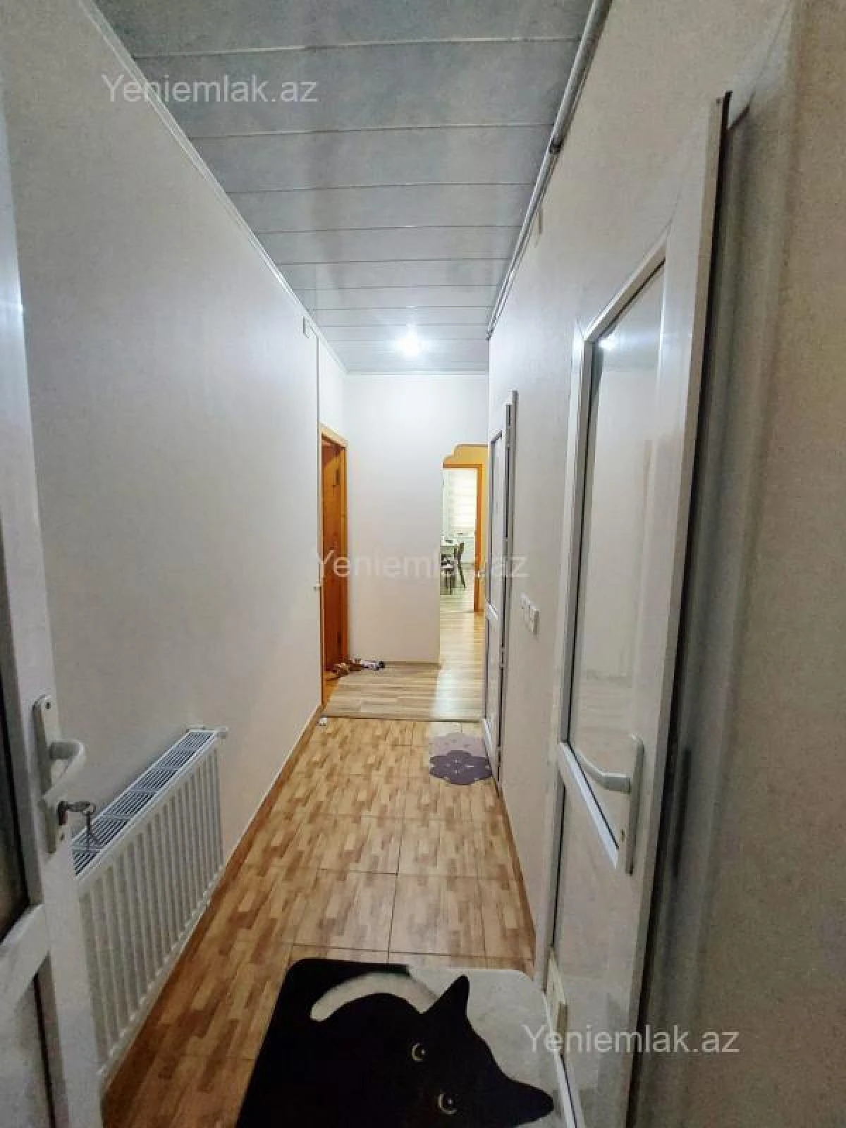 Satılır 2 otaqlı köhnə tikili 52 m²