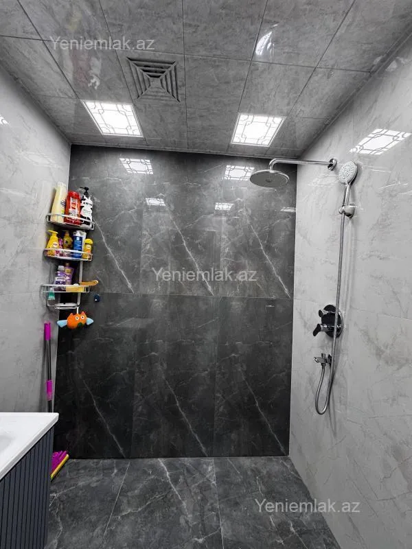 Satılır 4 otaqlı yeni tikili 93 m²