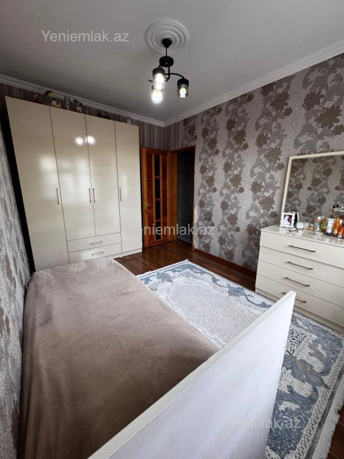 Satılır 4 otaqlı yeni tikili 93 m²