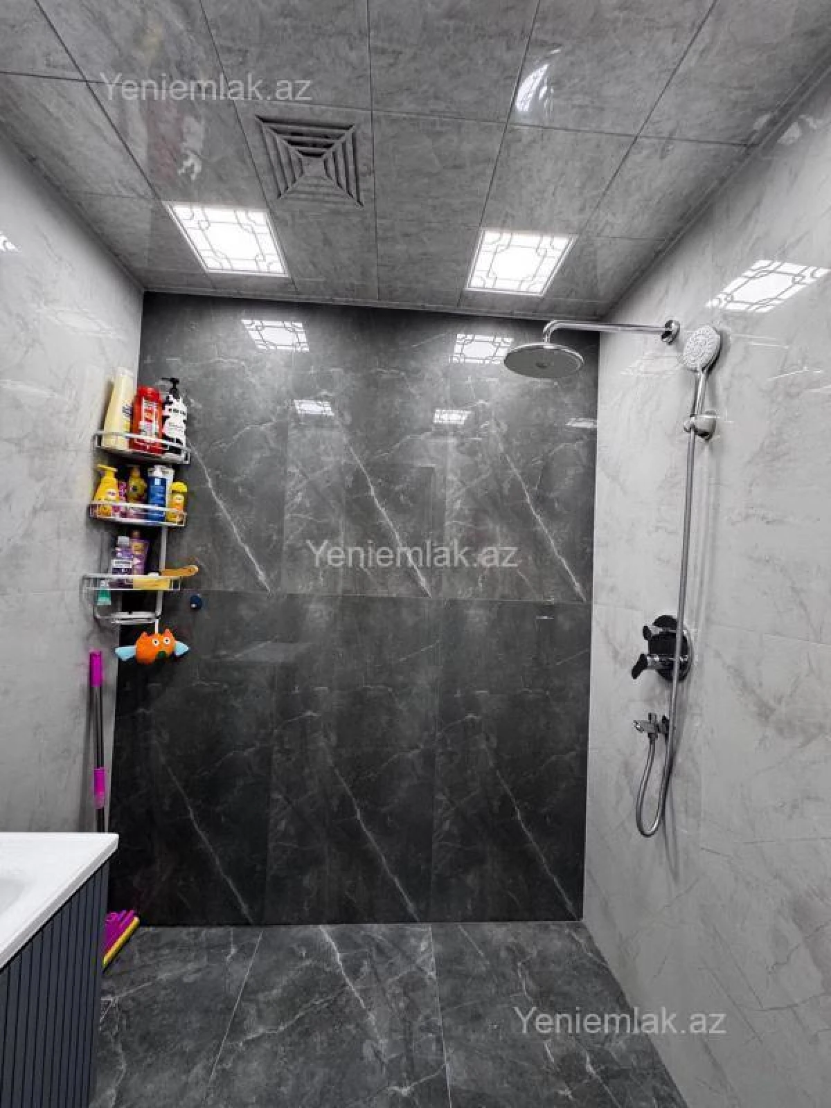 Satılır 4 otaqlı yeni tikili 93 m²