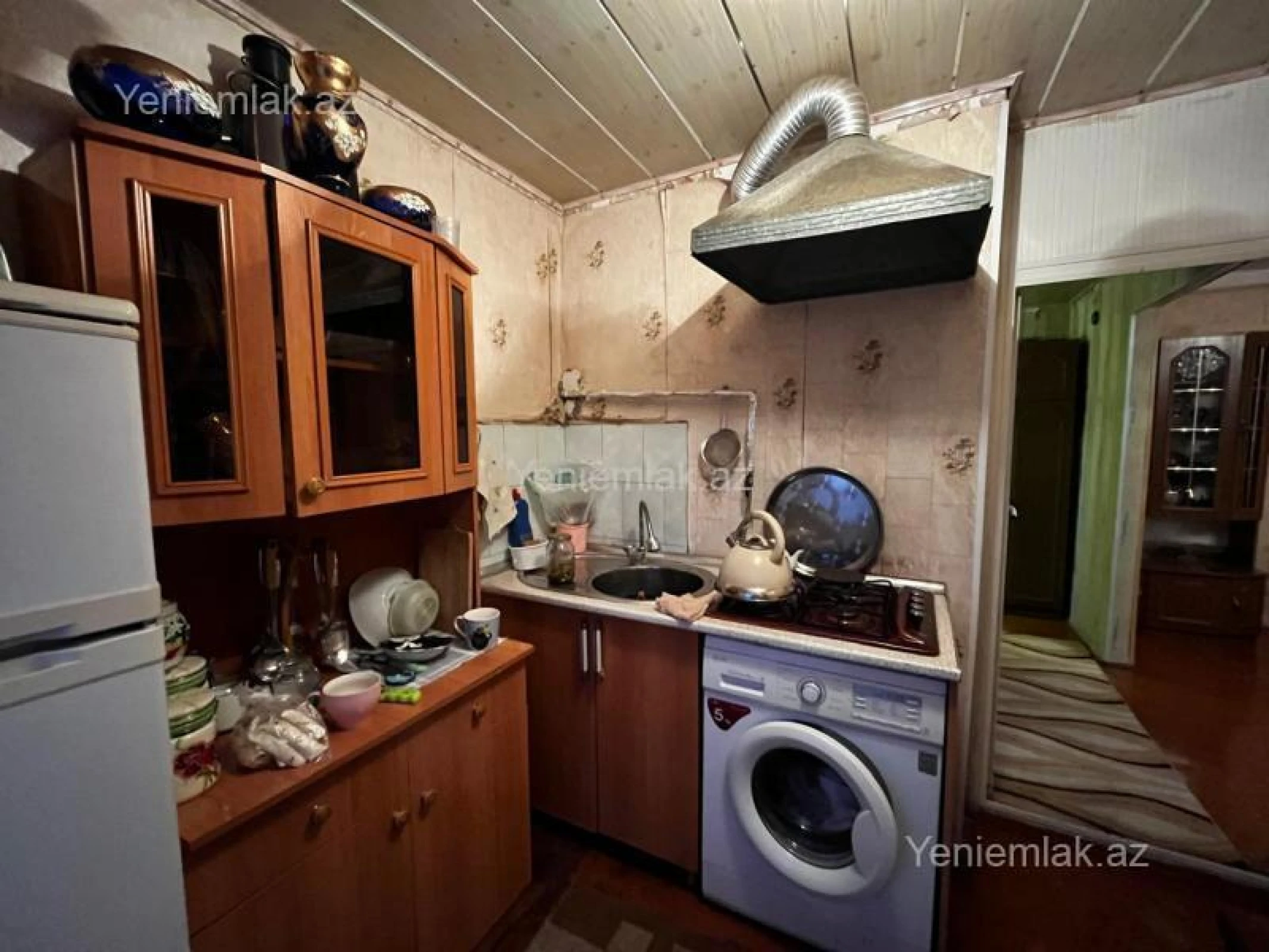 Satılır 1 otaqlı köhnə tikili 30 m²