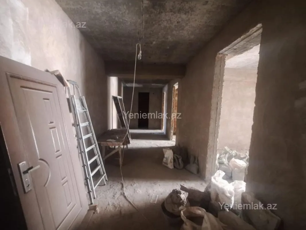 Satılır 3 otaqlı yeni tikili 140 m²