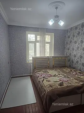 Satılır 3 otaqlı köhnə tikili 80 m²