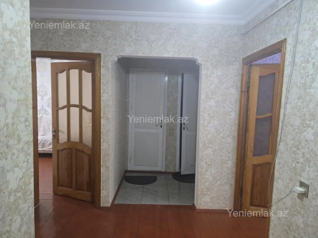 Satılır 3 otaqlı köhnə tikili 80 m²