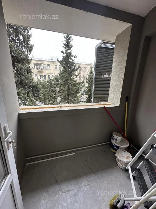 Satılır 3 otaqlı köhnə tikili 70 m²