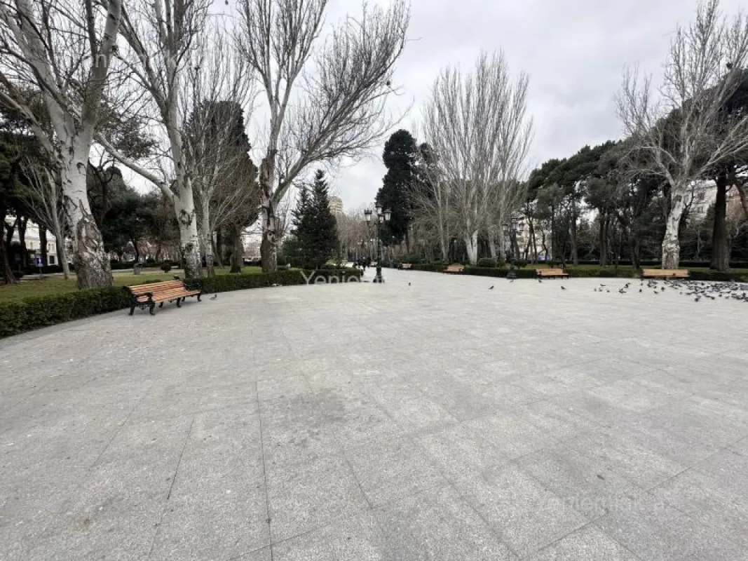 Satılır 3 otaqlı köhnə tikili 70 m²