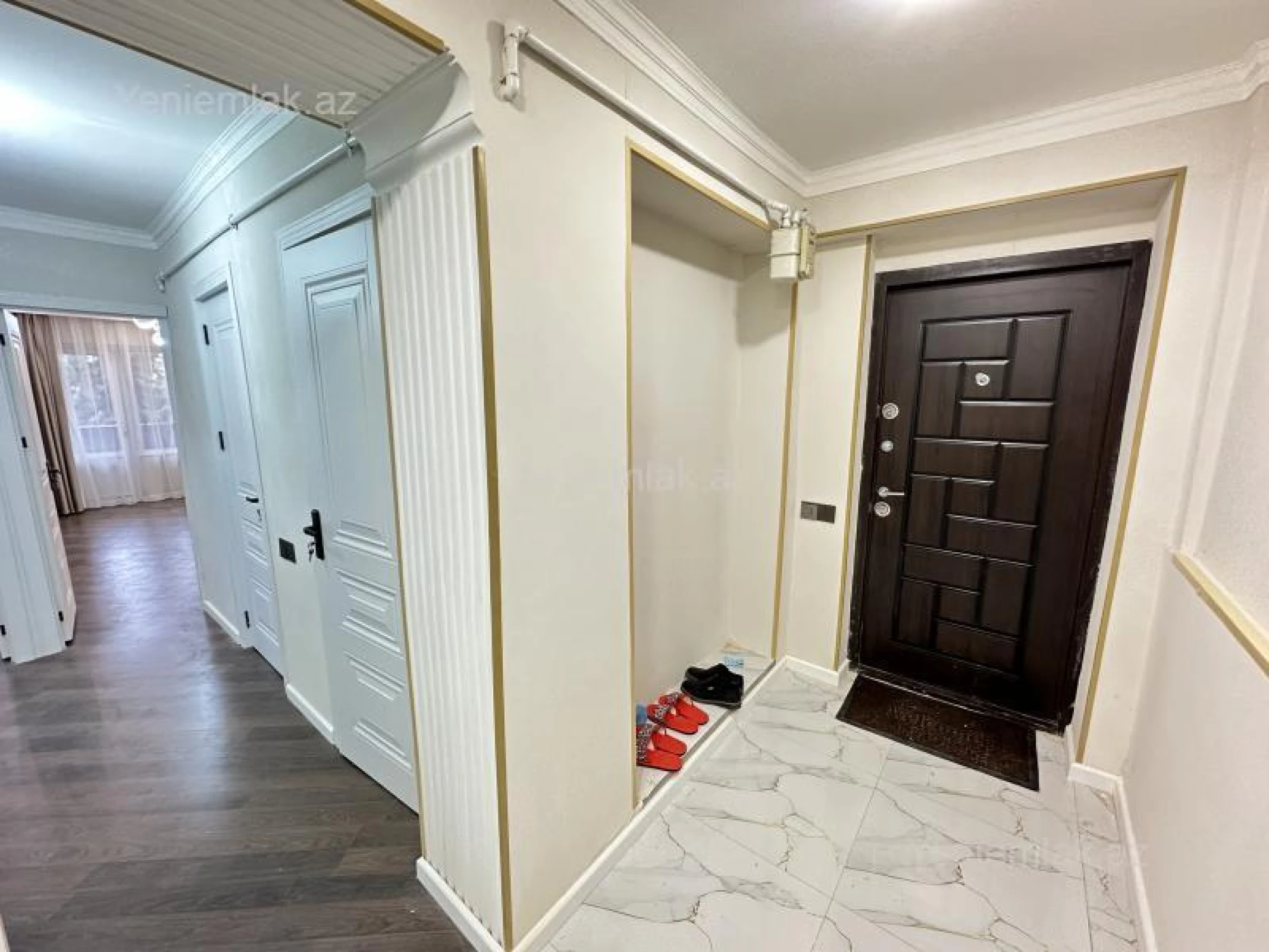 Satılır 3 otaqlı köhnə tikili 70 m²