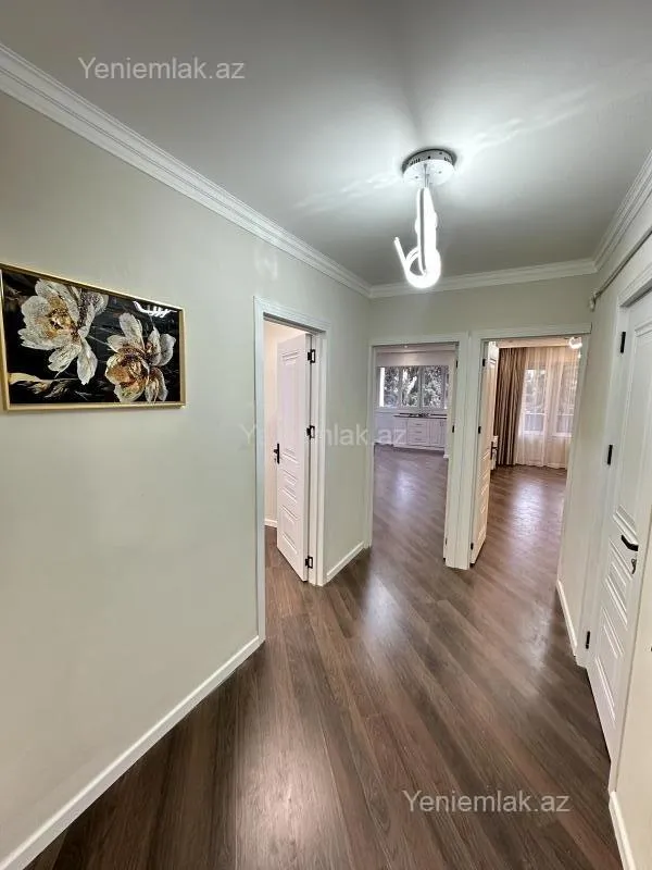Satılır 3 otaqlı köhnə tikili 70 m²