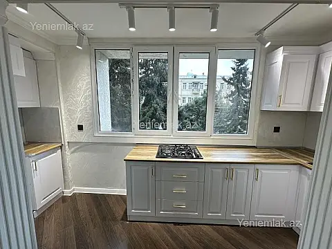 Satılır 3 otaqlı köhnə tikili 70 m²