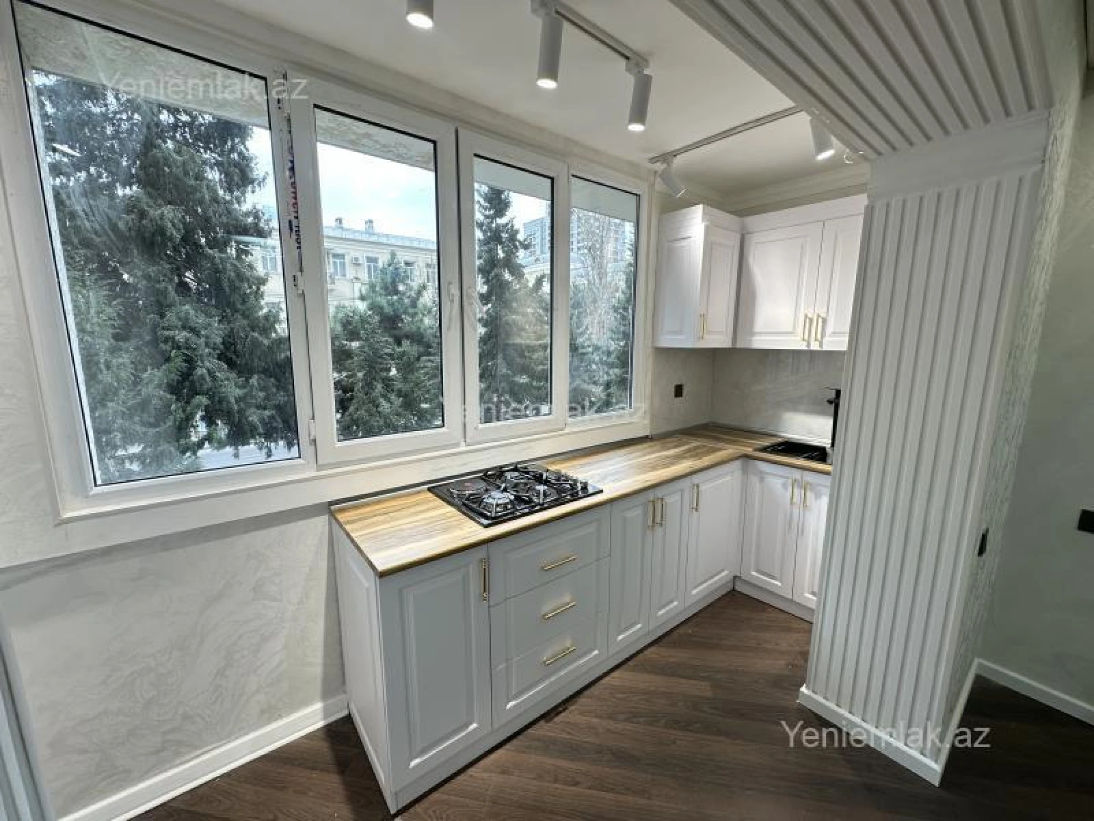 Satılır 3 otaqlı köhnə tikili 70 m²