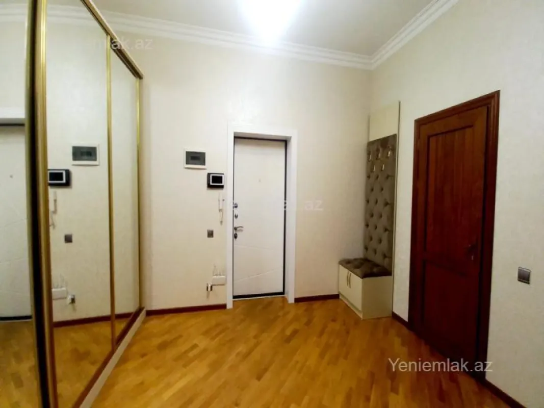 Satılır 2 otaqlı yeni tikili 70 m²