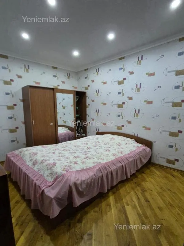 Satılır 3 otaqlı yeni tikili 74 m²