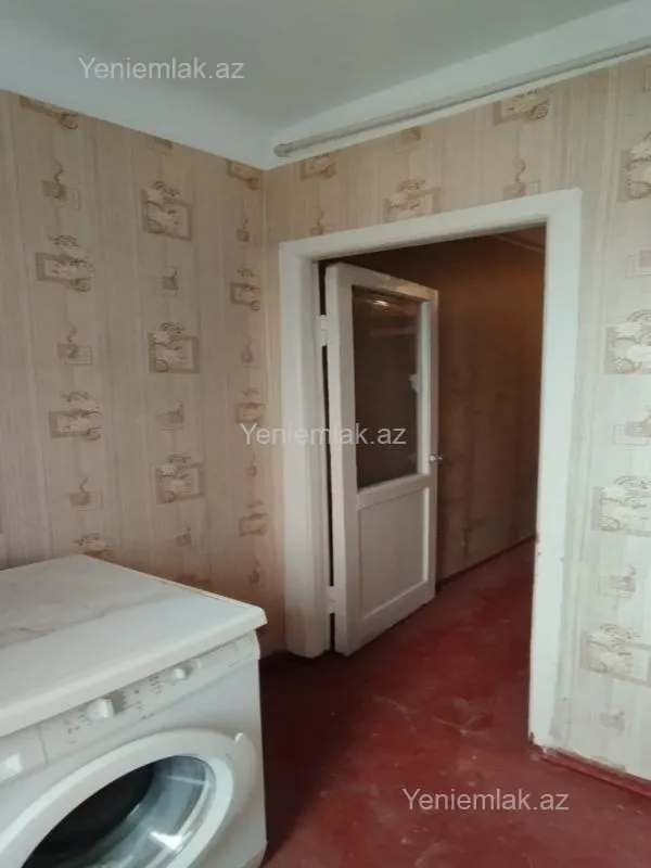 Satılır 1 otaqlı köhnə tikili 30 m²