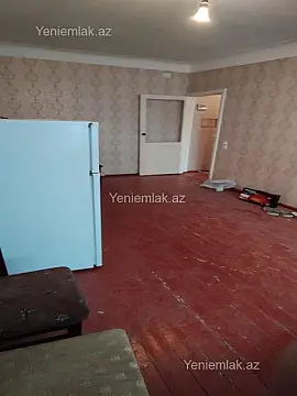 Satılır 1 otaqlı köhnə tikili 30 m²