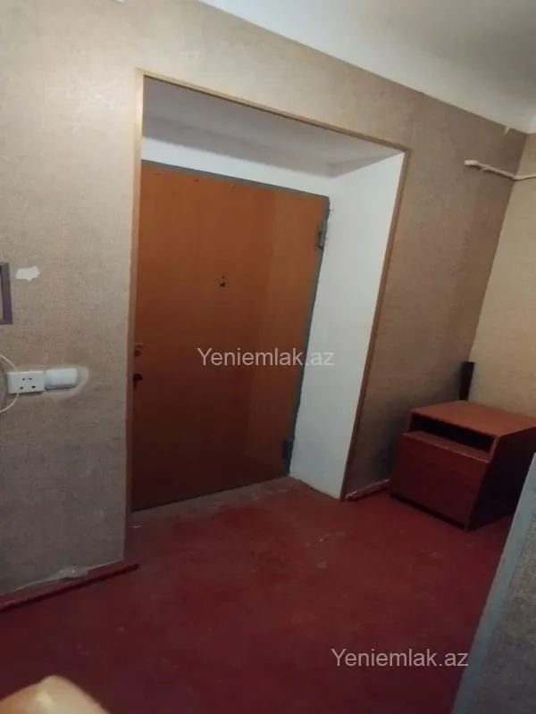 Satılır 1 otaqlı köhnə tikili 30 m²