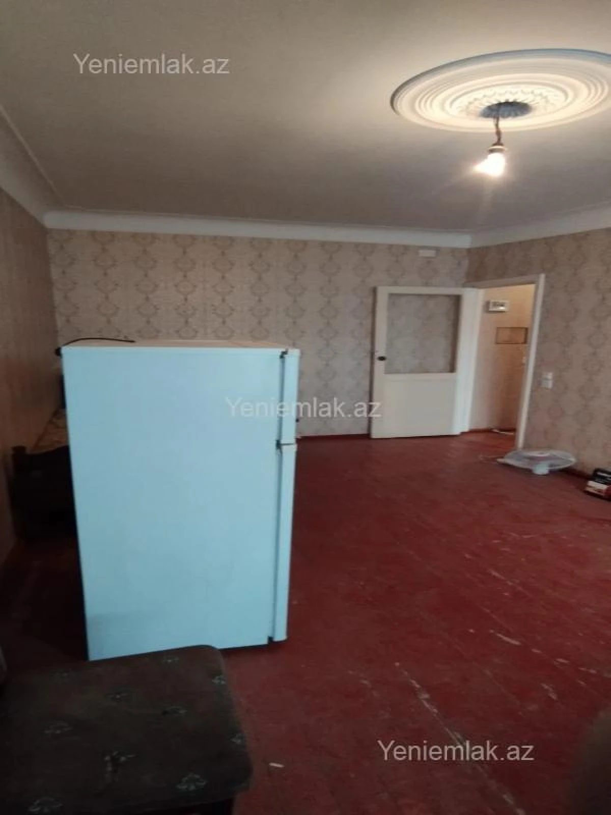 Satılır 1 otaqlı köhnə tikili 30 m²