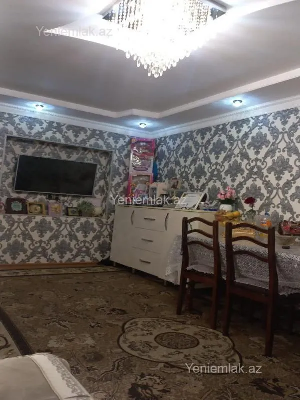Satılır 1 otaqlı köhnə tikili 30 m²