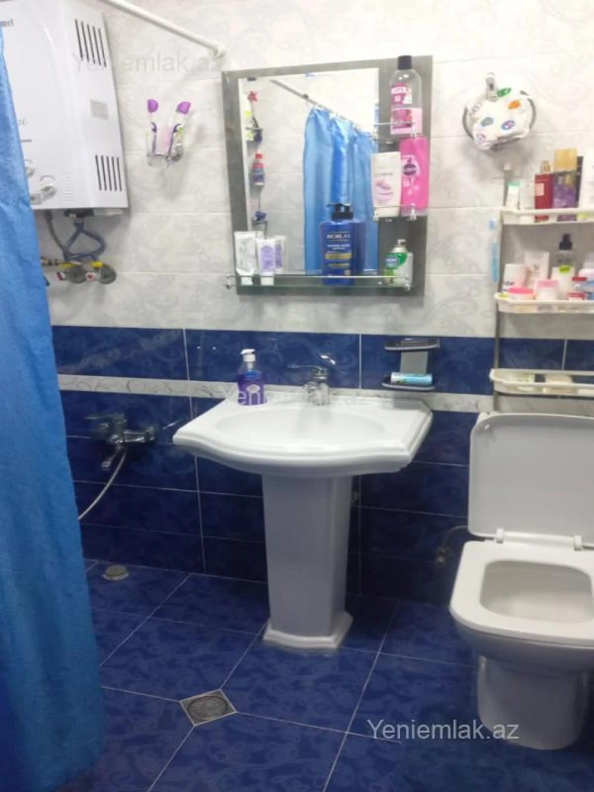 Satılır 1 otaqlı köhnə tikili 30 m²