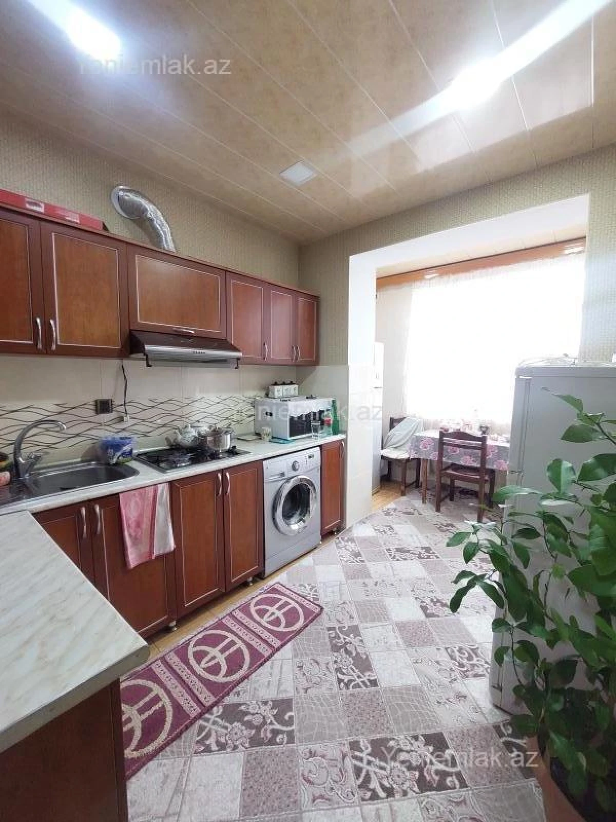 Satılır 3 otaqlı yeni tikili 100 m²