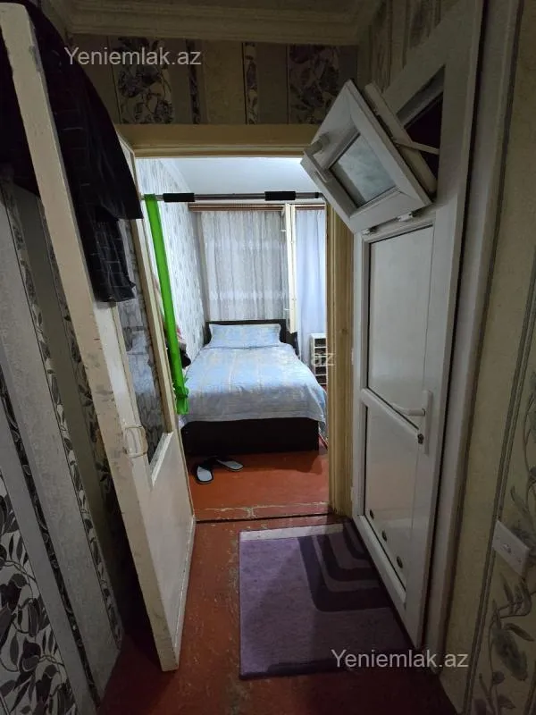Satılır 1 otaqlı köhnə tikili 36 m²