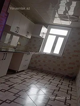 Satılır 4 otaqlı köhnə tikili 100 m²