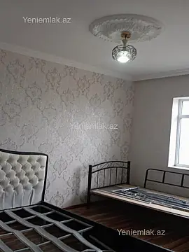 Satılır 4 otaqlı köhnə tikili 100 m²