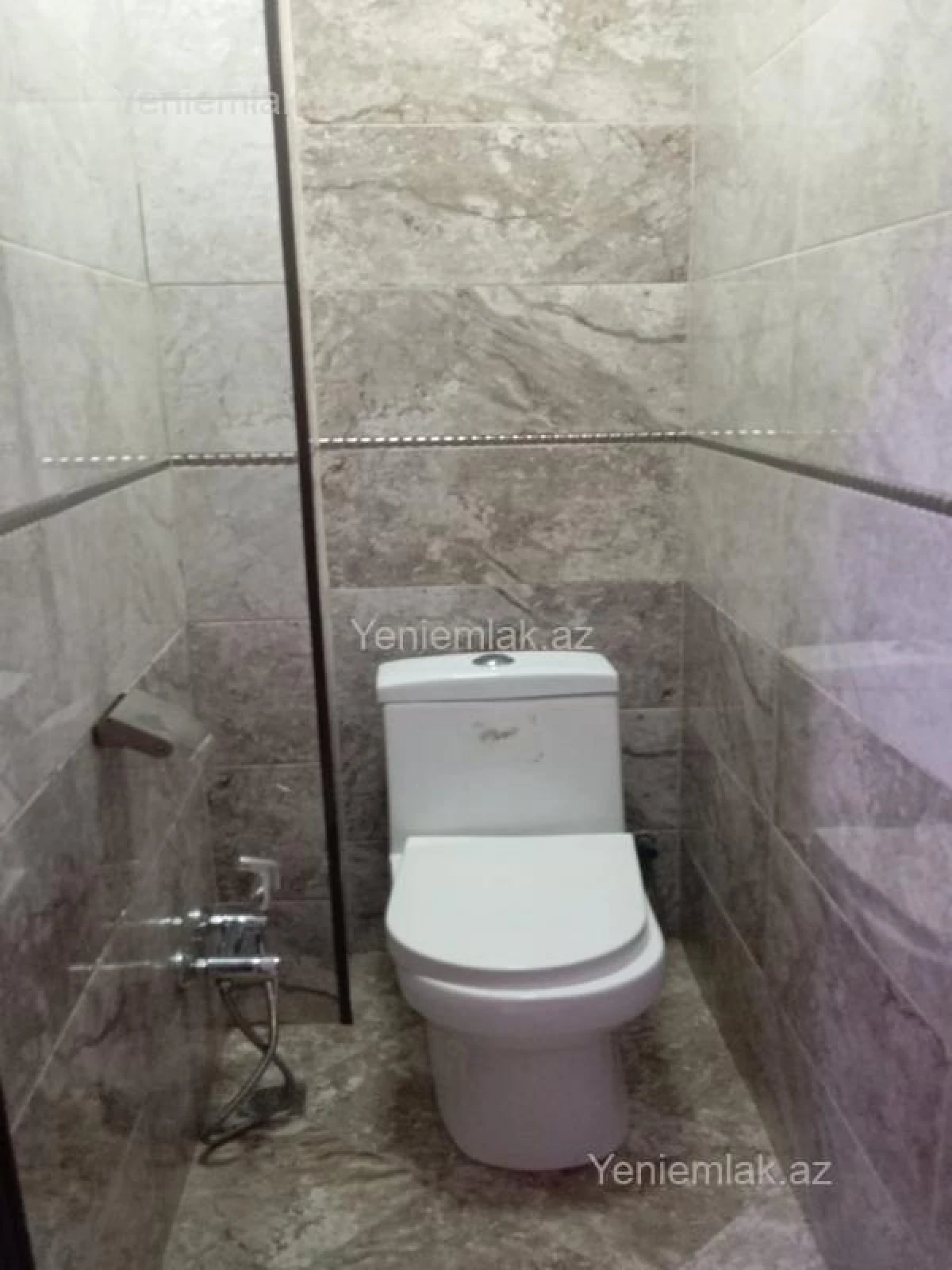 Satılır 4 otaqlı köhnə tikili 100 m²