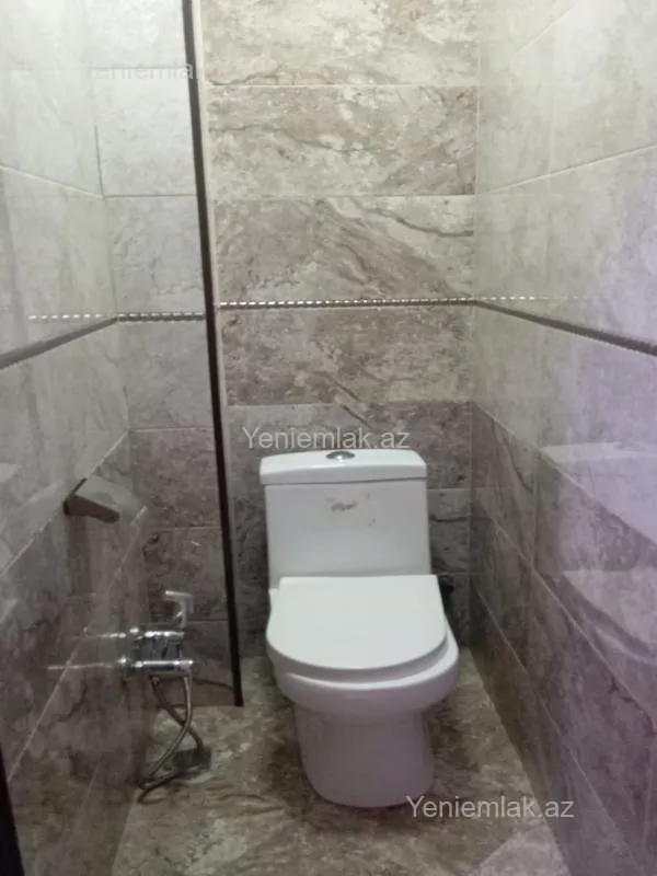 Satılır 4 otaqlı köhnə tikili 100 m²