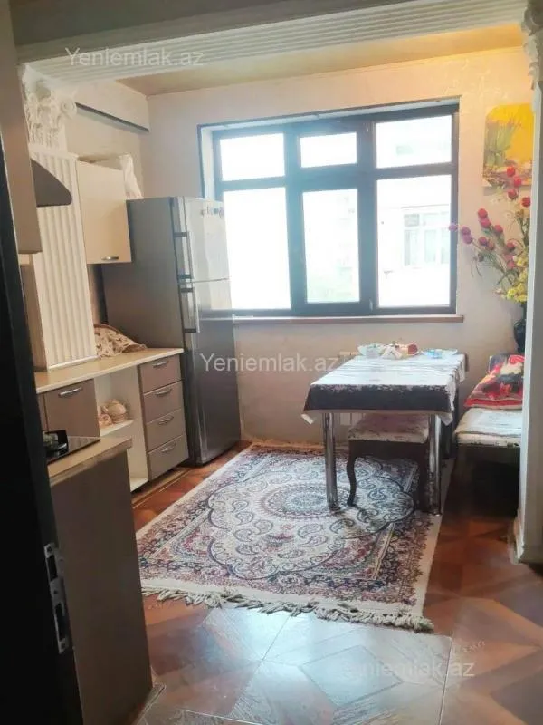 Satılır 3 otaqlı yeni tikili 83 m²