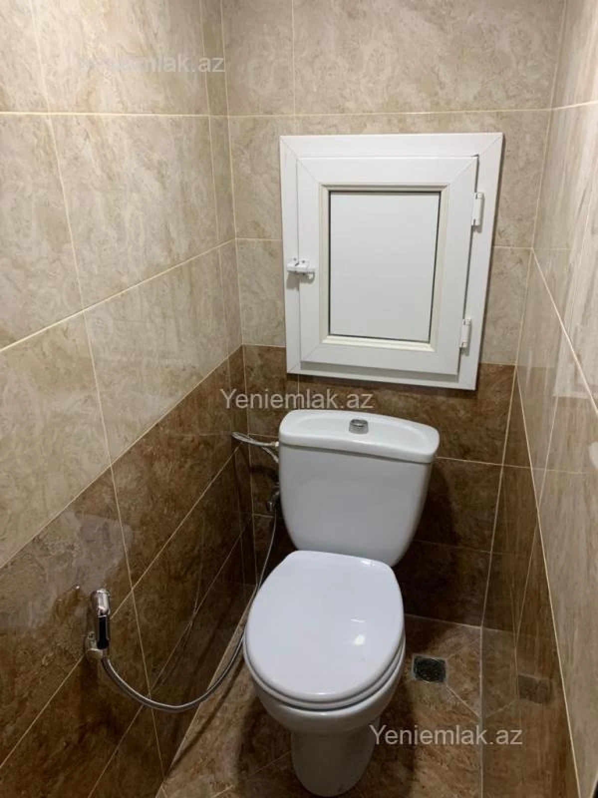 Satılır 2 otaqlı köhnə tikili 40 m²