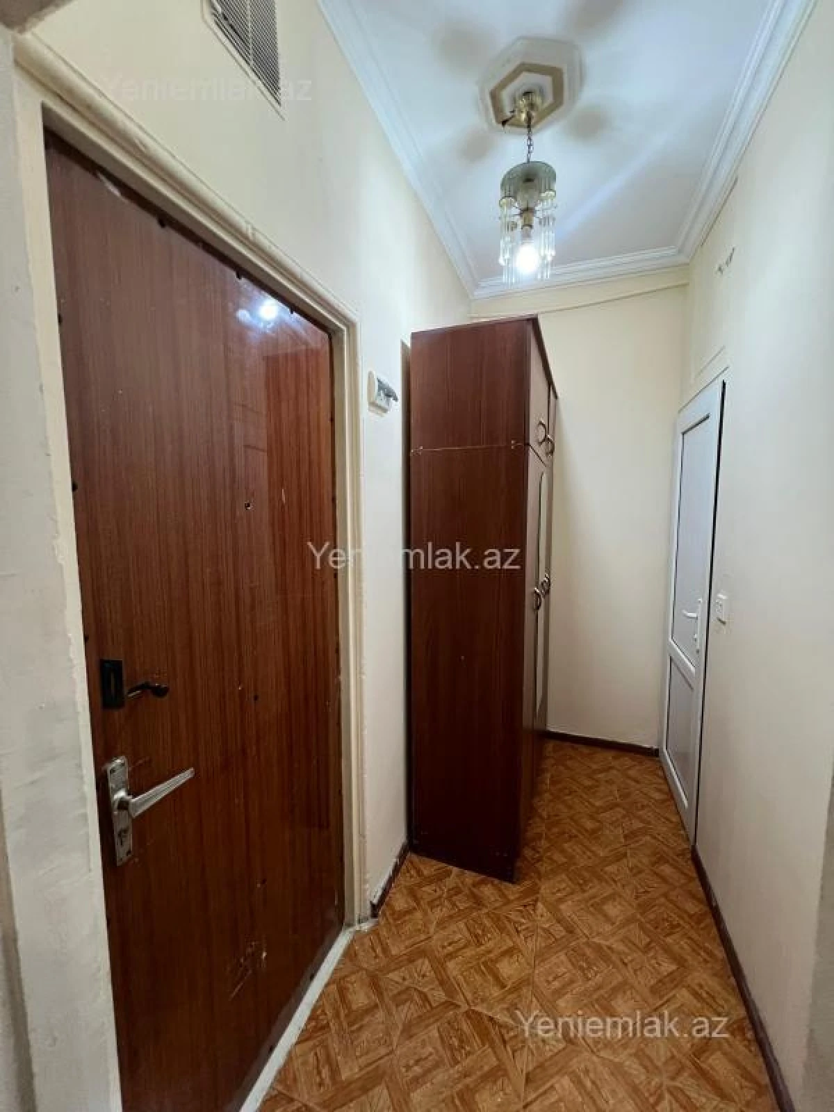Satılır 2 otaqlı köhnə tikili 40 m²