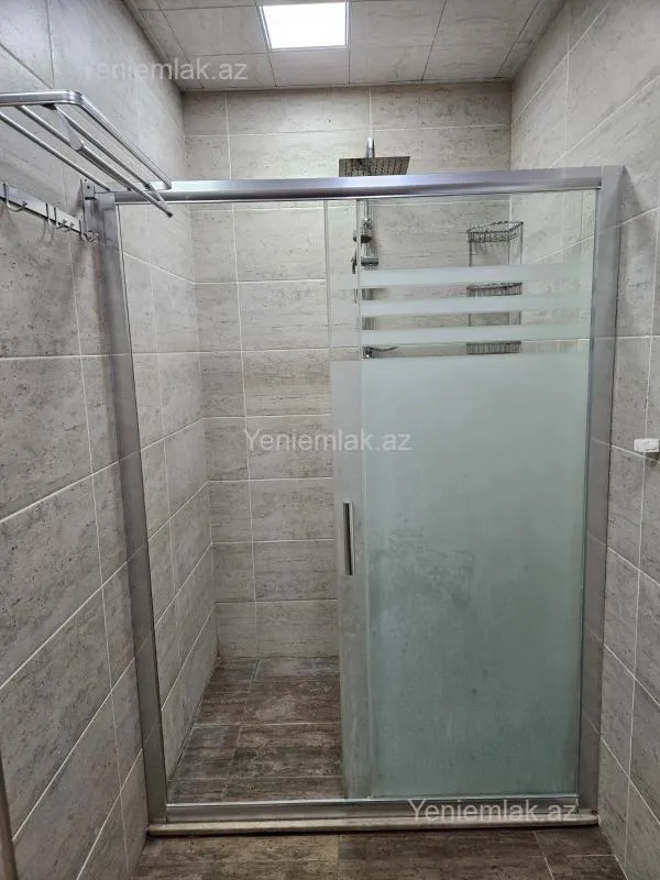 Satılır 2 otaqlı yeni tikili 95 m²