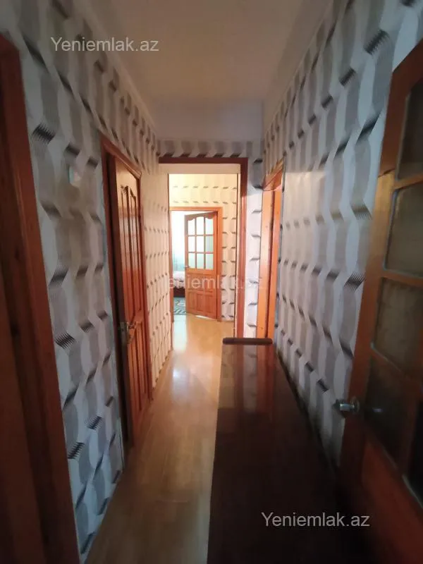 Satılır 3 otaqlı köhnə tikili 80 m²