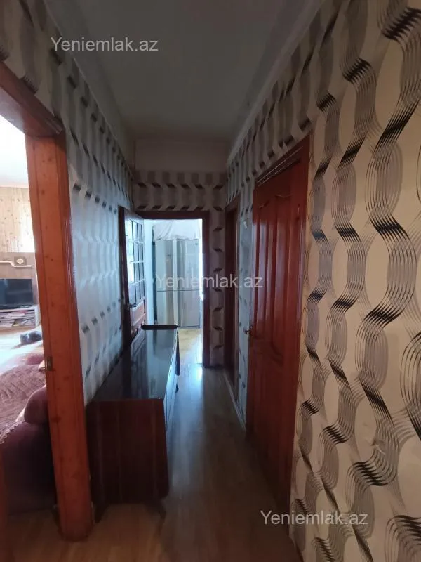 Satılır 3 otaqlı köhnə tikili 80 m²