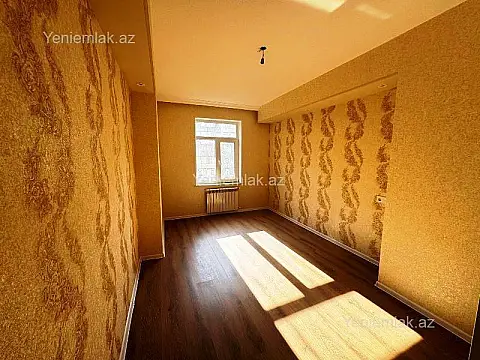 Satılır 3 otaqlı köhnə tikili 75.6 m²