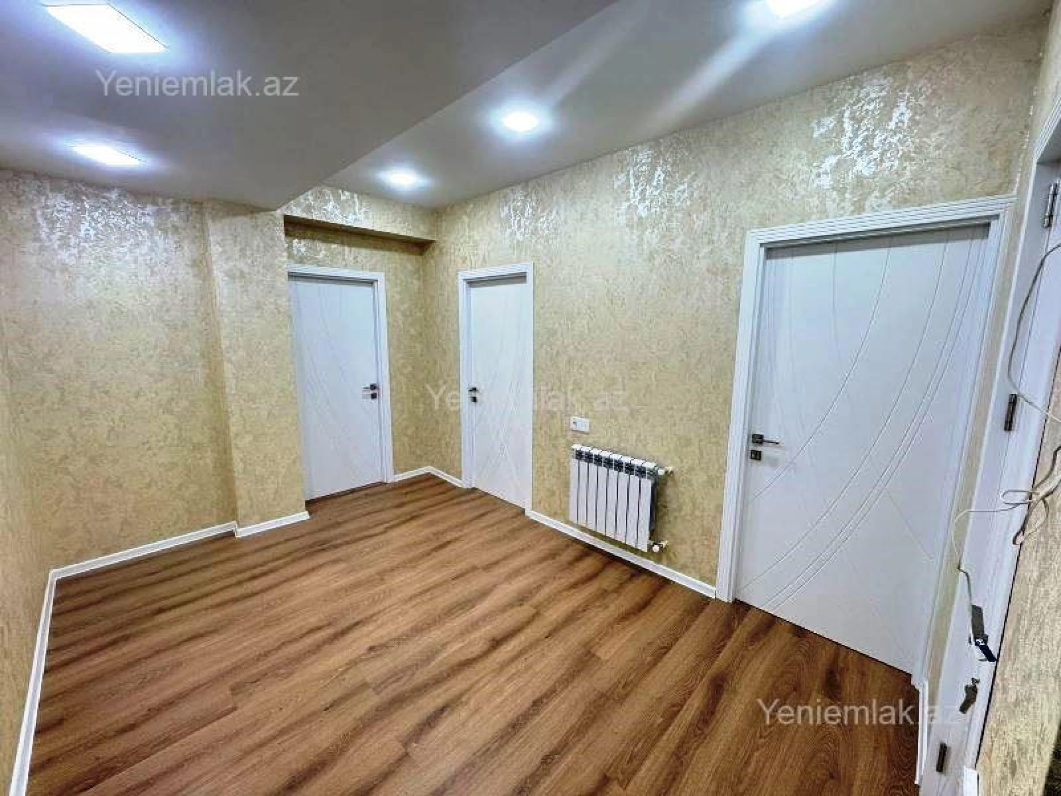 Satılır 3 otaqlı köhnə tikili 75.6 m²