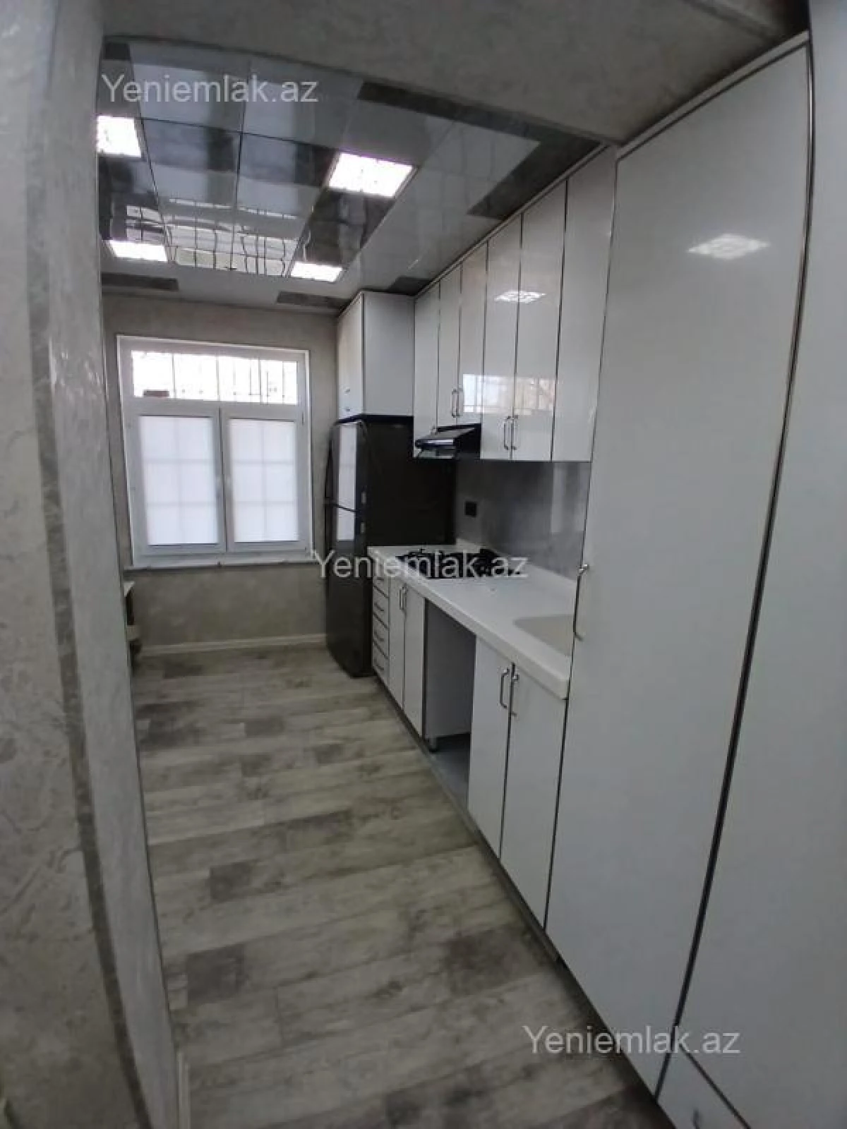 Satılır 3 otaqlı köhnə tikili 69 m²