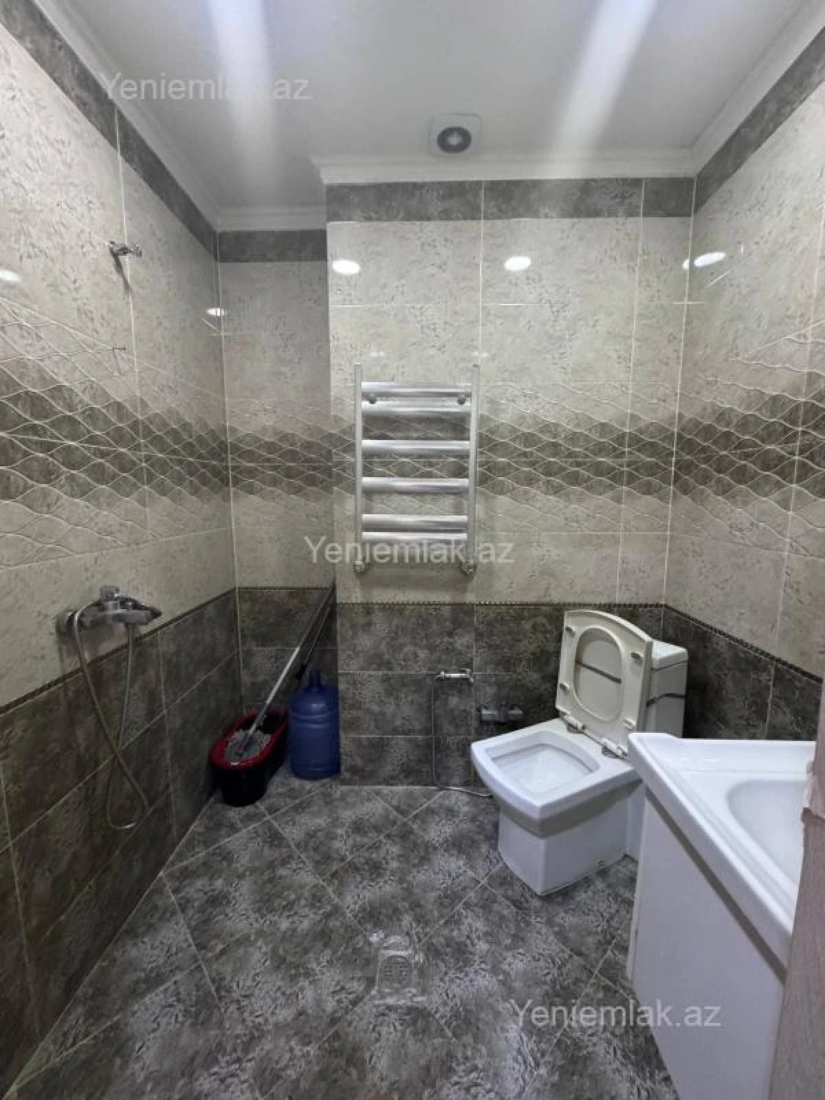 Satılır 2 otaqlı yeni tikili 56 m²