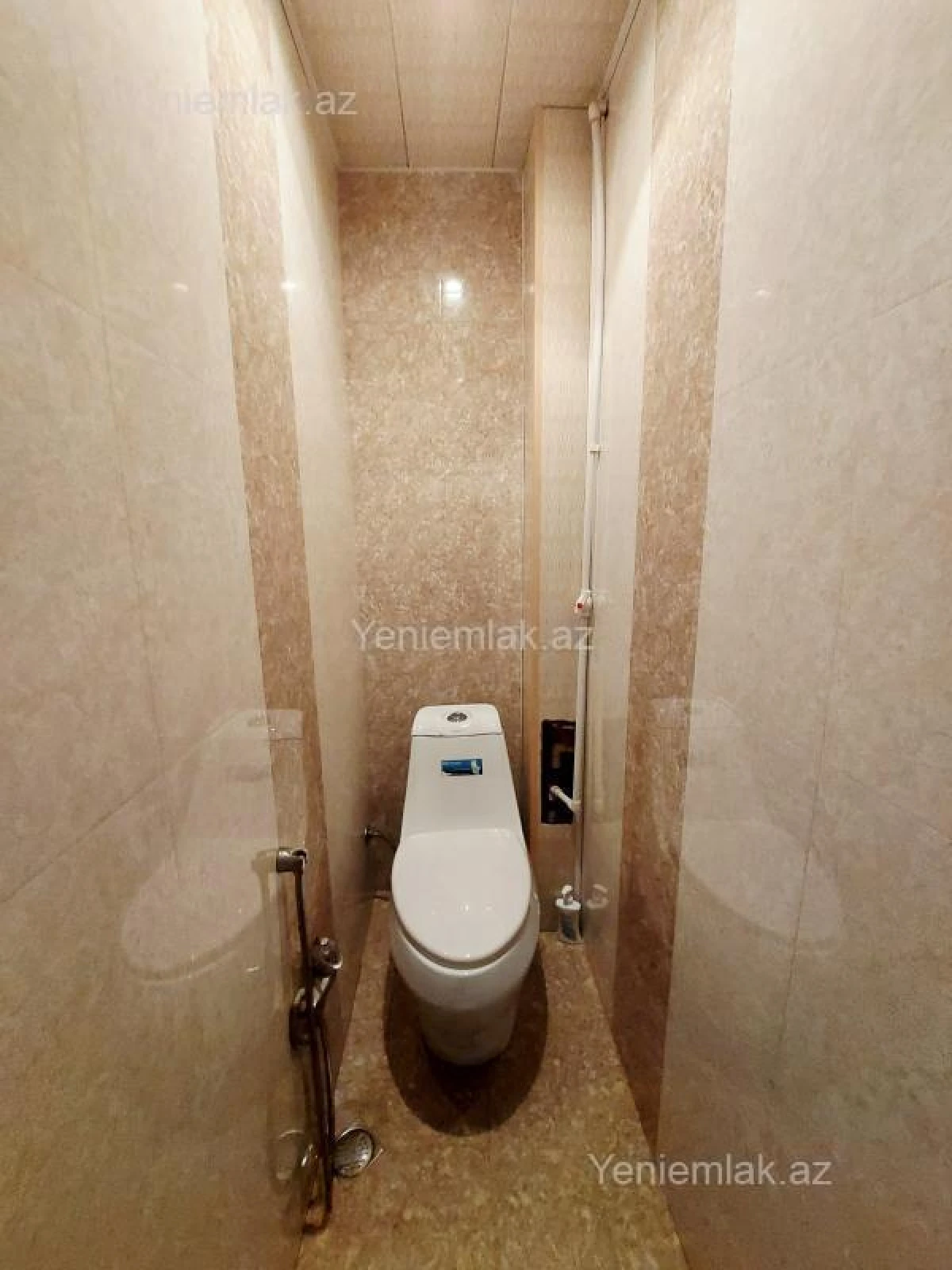 Satılır 3 otaqlı köhnə tikili 75 m²