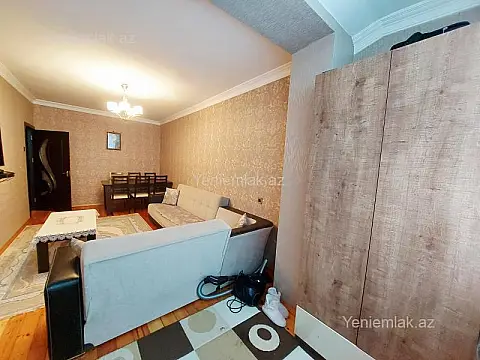 Satılır 3 otaqlı köhnə tikili 75 m²