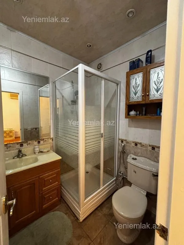 Satılır 4 otaqlı yeni tikili 190 m²