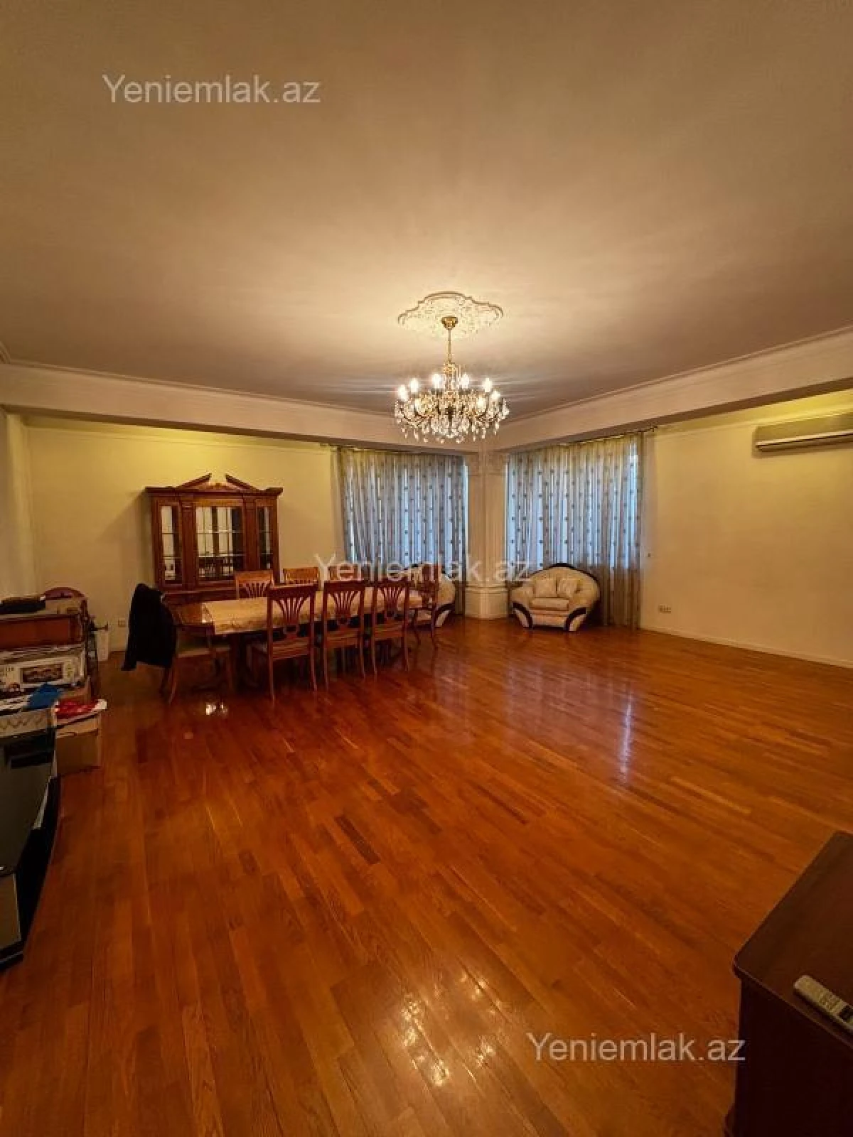 Satılır 4 otaqlı yeni tikili 190 m²