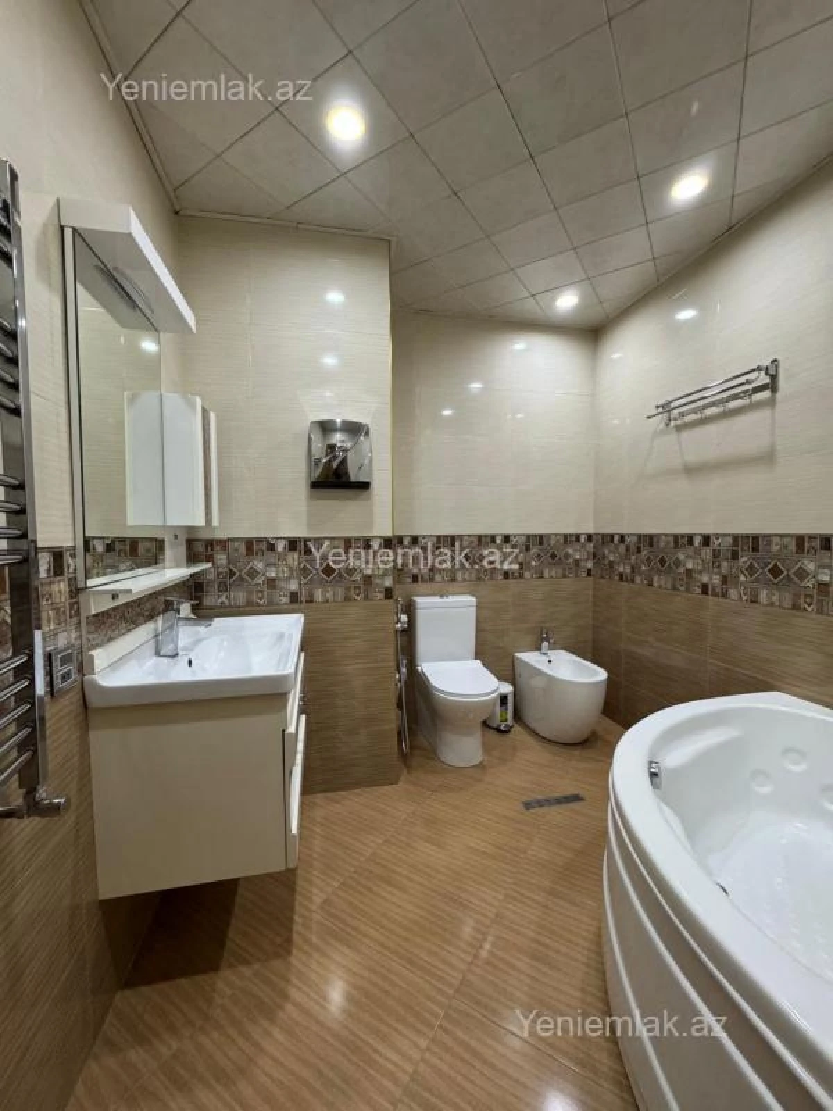 Satılır 3 otaqlı yeni tikili 147 m²