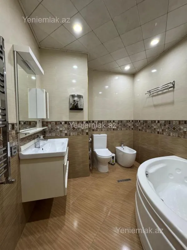 Satılır 3 otaqlı yeni tikili 147 m²