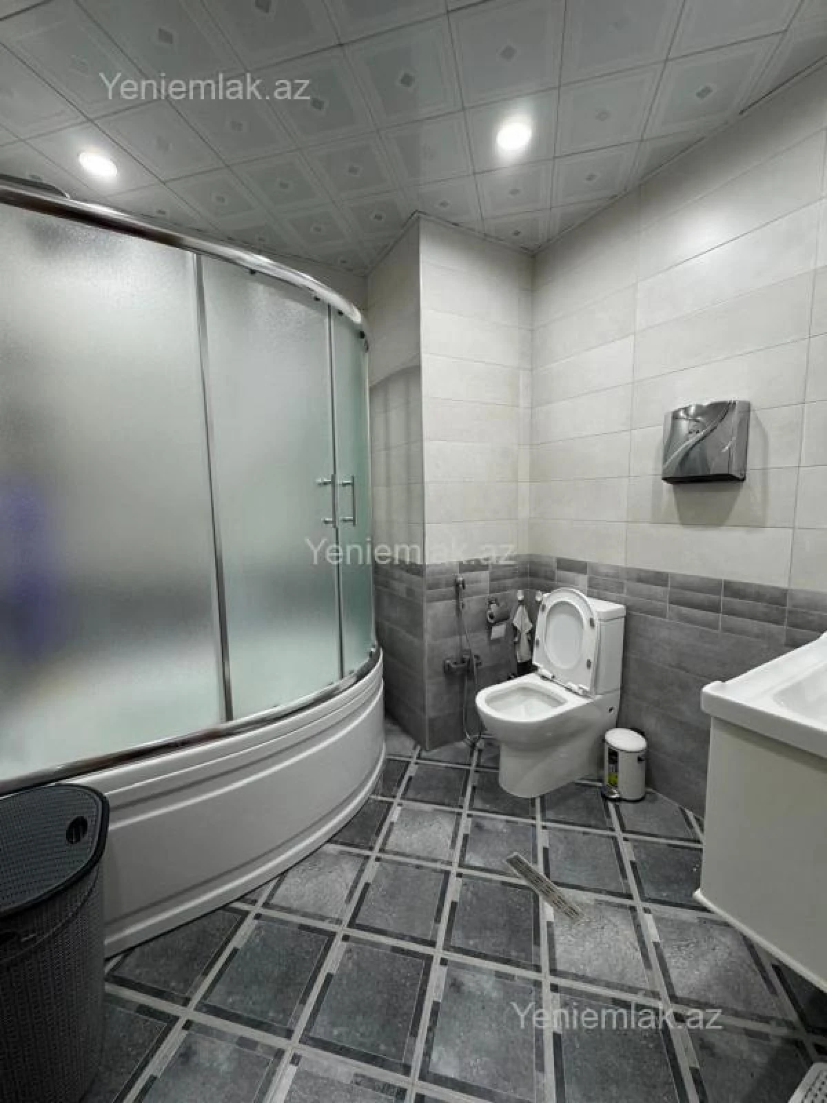 Satılır 3 otaqlı yeni tikili 147 m²