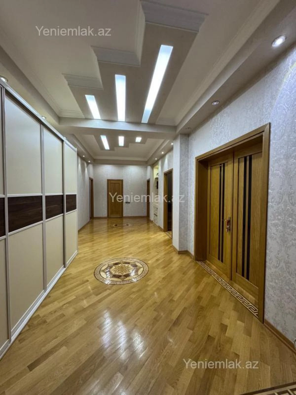 Satılır 3 otaqlı yeni tikili 147 m²