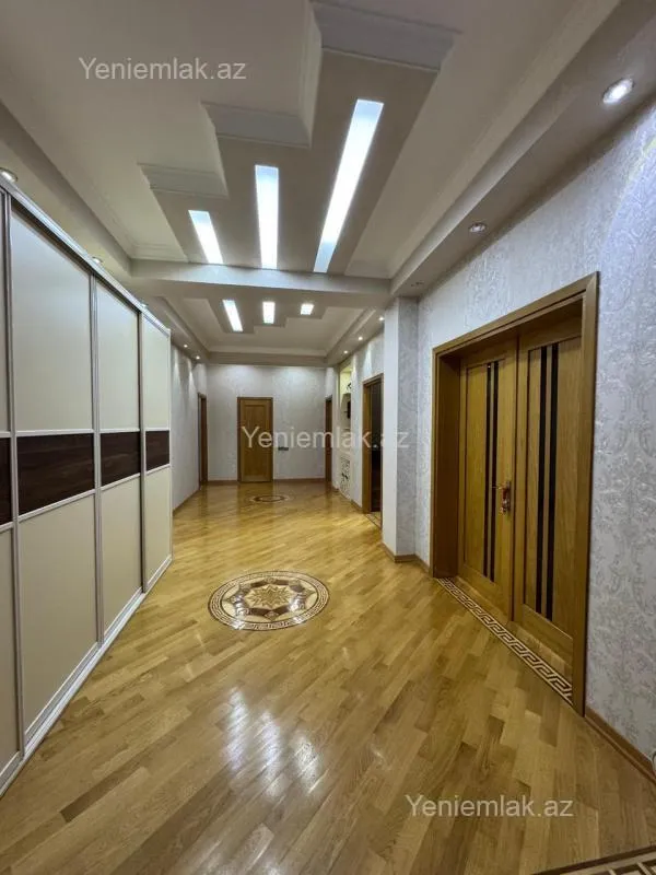 Satılır 3 otaqlı yeni tikili 147 m²