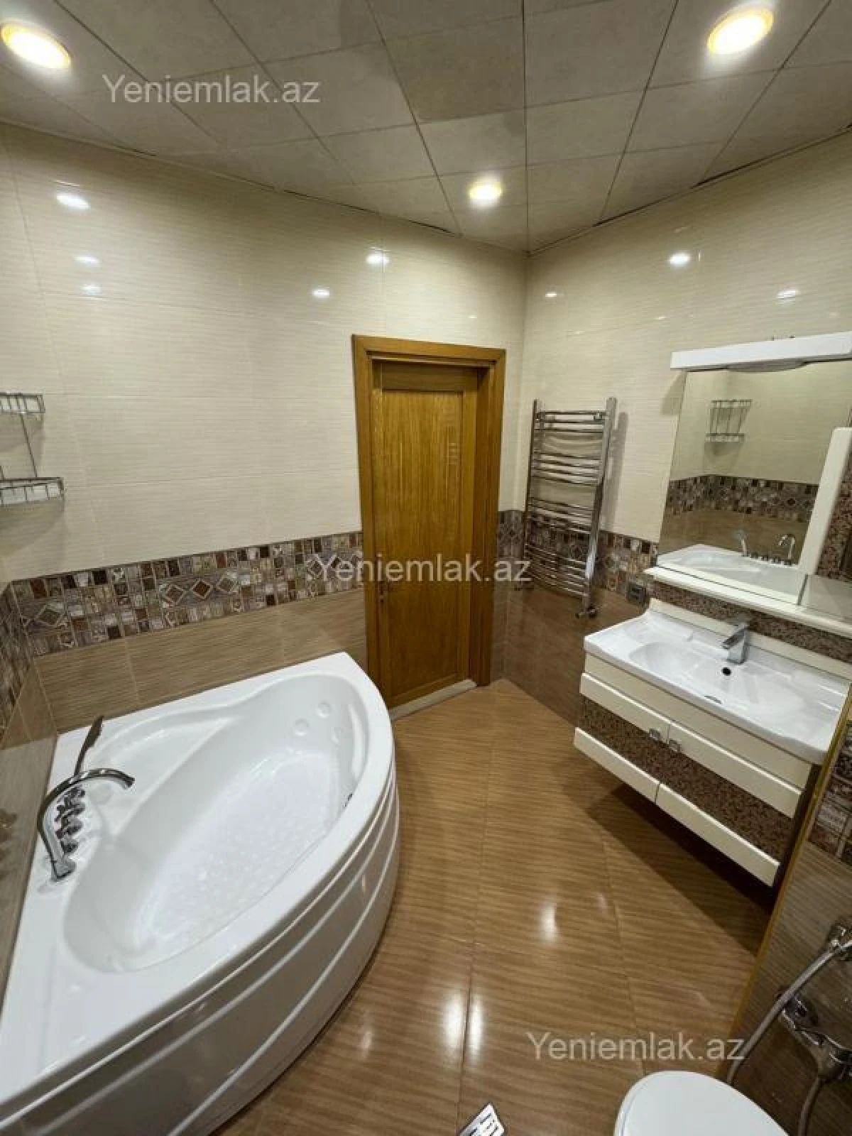 Satılır 3 otaqlı yeni tikili 147 m²